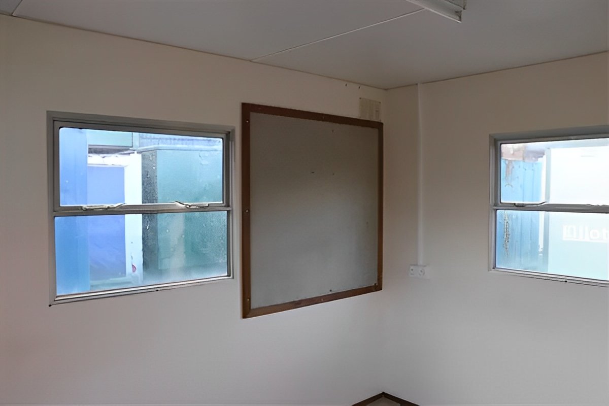 12ft x 8ft steel anti vandal canteen cabin 12ft x 8ft steel anti vandal canteen cabin