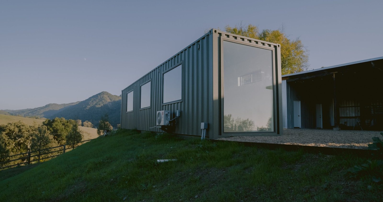 40' Home Office Studio 40' Home Office Studio