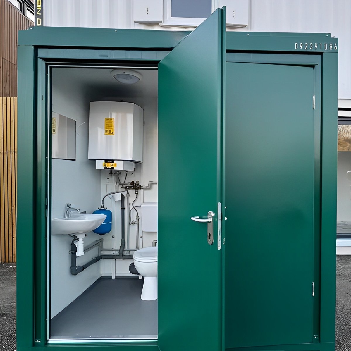 8ft x 5ft mains toilet/shower 8ft x 5ft mains toilet/shower