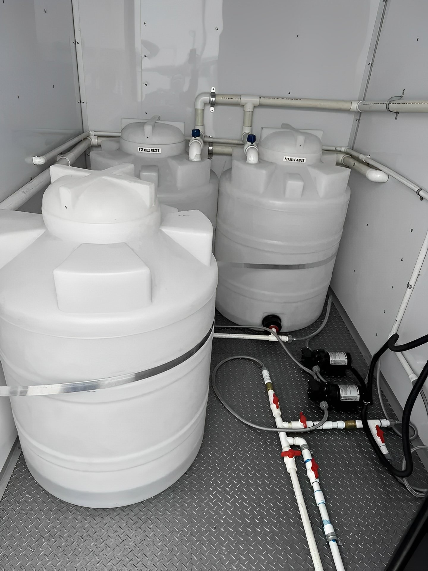 upscale 2 station portable restroom trailer 7′ x 14′ upscale 2 station portable restroom trailer 7′ x 14′